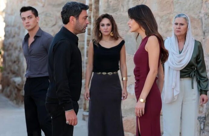 Uzak Şehir Instagram profile