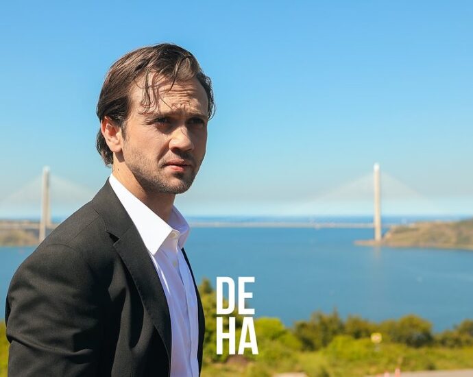 Aras Bulut İynemli zdobywa International Emmy za „Deha”, zapisując się w historii tureckiej telewizji