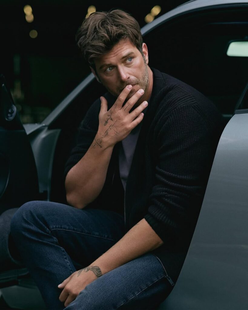 Kıvanç Tatlıtuğ Mavi Instagram profile