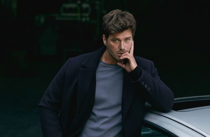 Kıvanç Tatlıtuğ Mavi Instagram profile