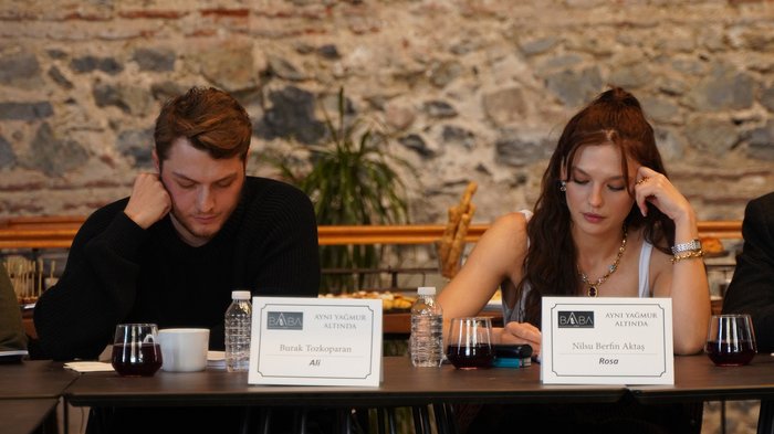 Pierwsze spojrzenie „Aynı Yağmur Altında” na atv fot atv