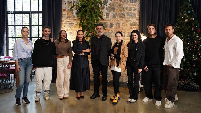 Pierwsze spojrzenie „Aynı Yağmur Altında” na atv fot atv