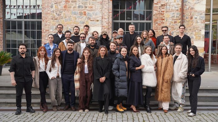 Pierwsze spojrzenie „Aynı Yağmur Altında” na atv fot atv