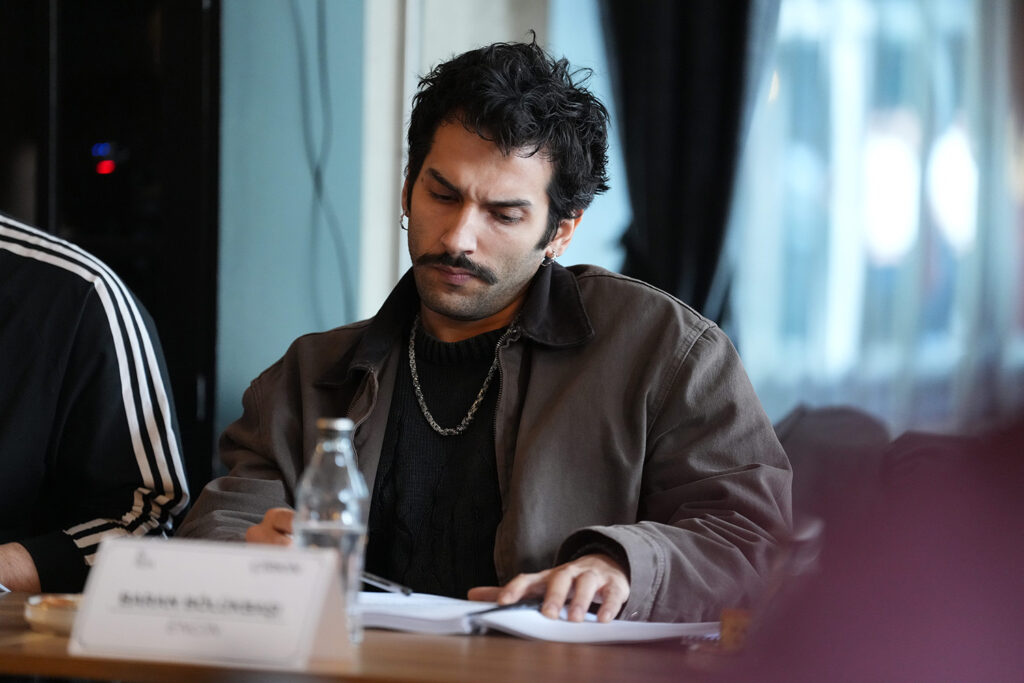 Çirkin on Star TV