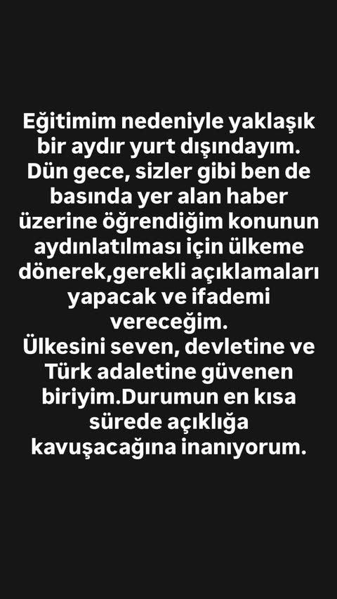 Hande Ercel Instagram