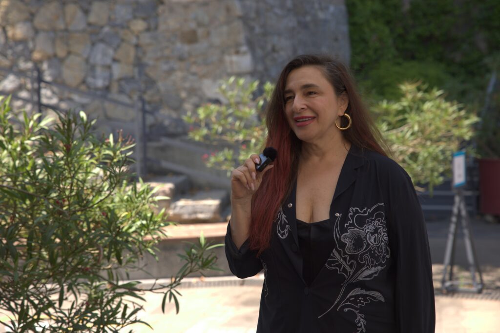 Anne Yarısı Now
