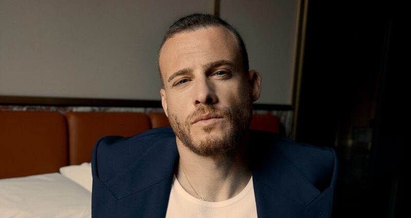 Kerem Bürsin Instagram profile