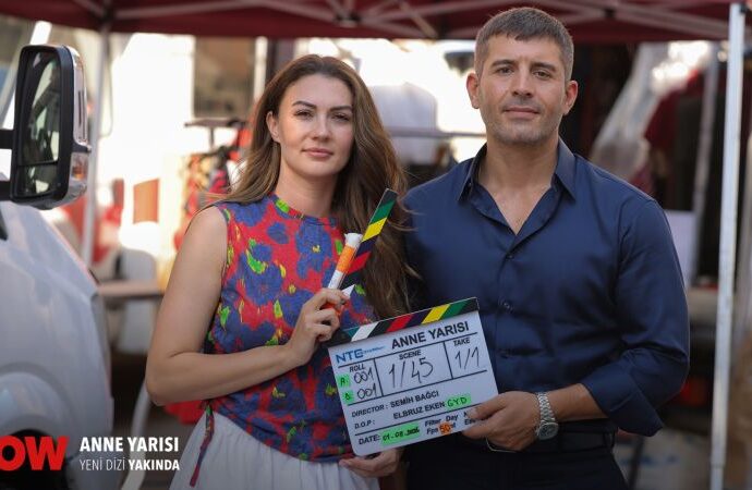 Anne Yarısı Instagram profile